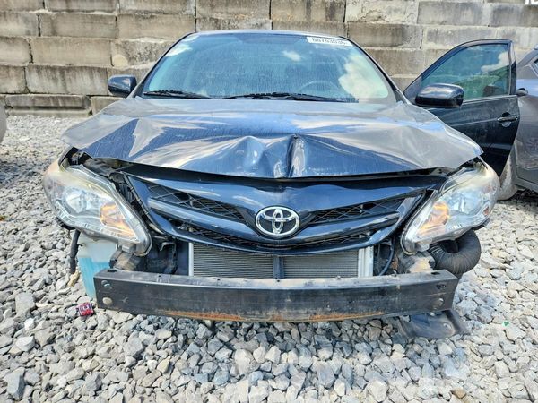 2012 TOYOTA COROLLA