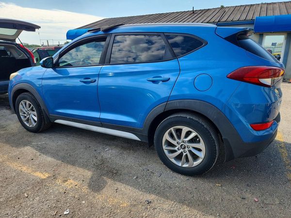 2017 HYUNDAI TUCSON