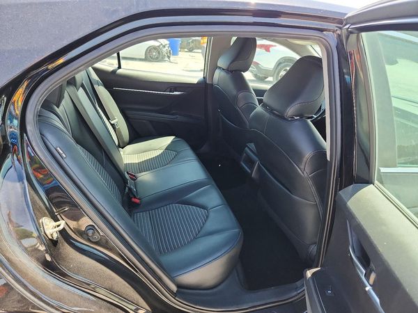 2020 TOYOTA CAMRY SE
