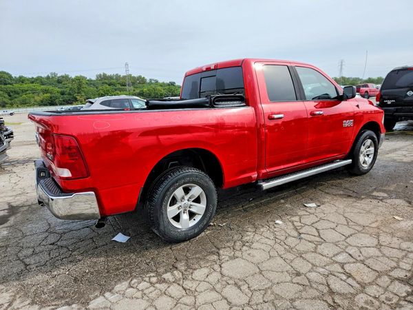 2016 RAM 1500 SLT