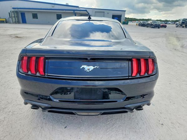 2022 FORD MUSTANG