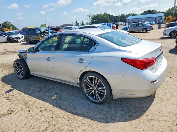 2015 INFINITI Q50