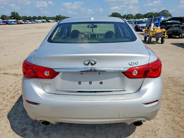 2015 INFINITI Q50