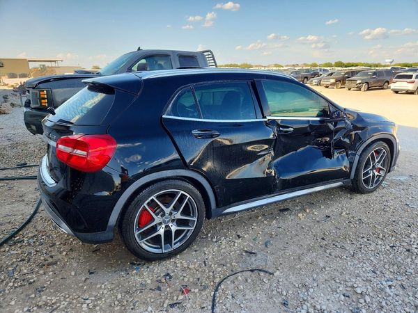 2016 MERCEDES-BENZ GLA