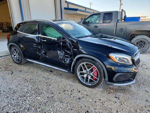 2016 MERCEDES-BENZ GLA
