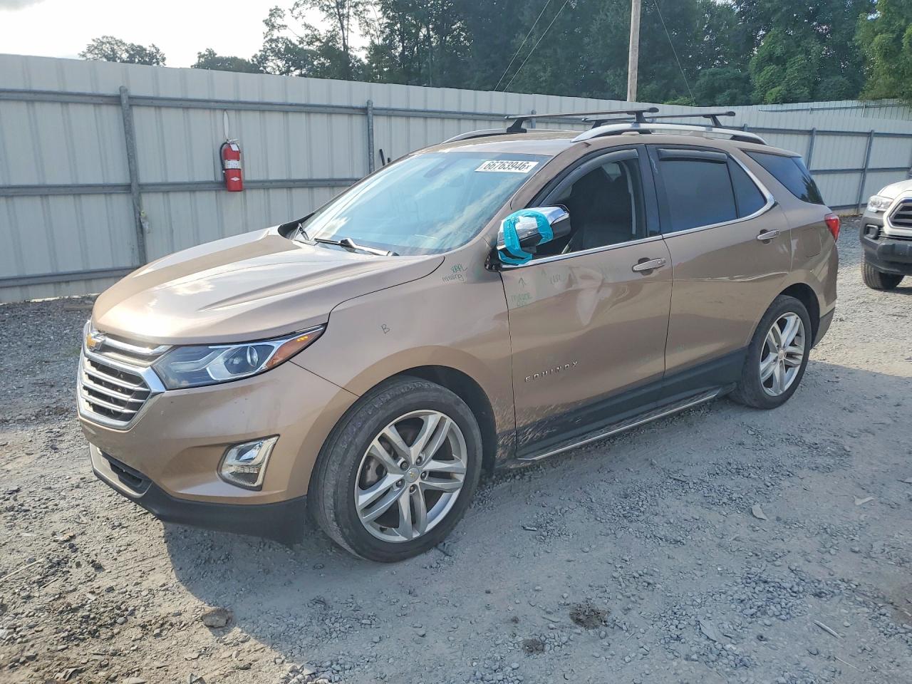 2018 CHEVROLET EQUINOX Premier (2LZ) — Front 3/4