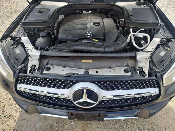 2021 MERCEDES-BENZ GLC-CLASS GLC300-4M — Engine bay