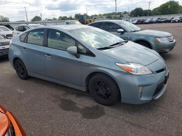 2015 TOYOTA PRIUS