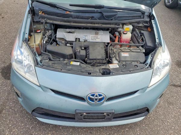 2015 TOYOTA PRIUS