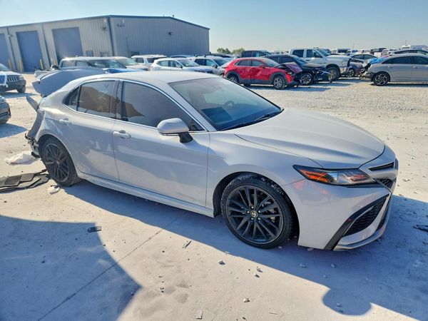 2022 TOYOTA CAMRY
