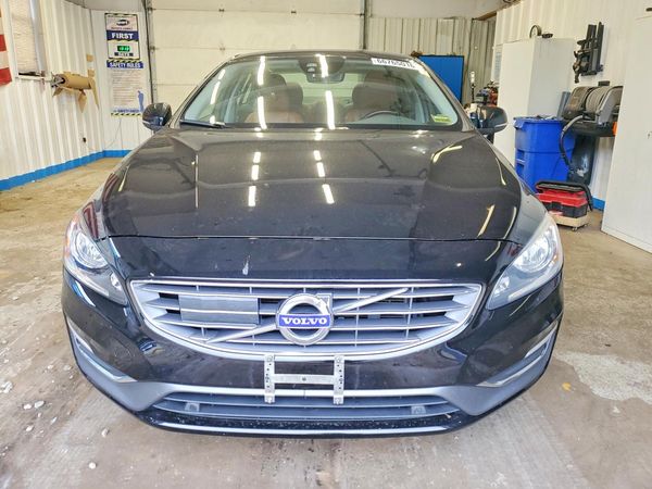 2018 VOLVO S60 Premier