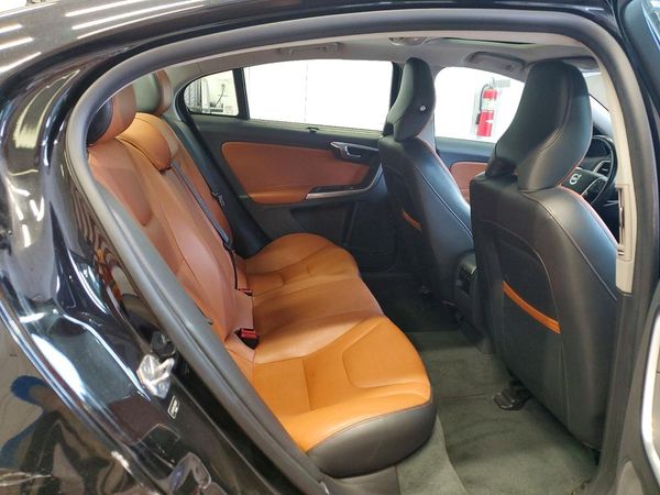 2018 VOLVO S60 Premier