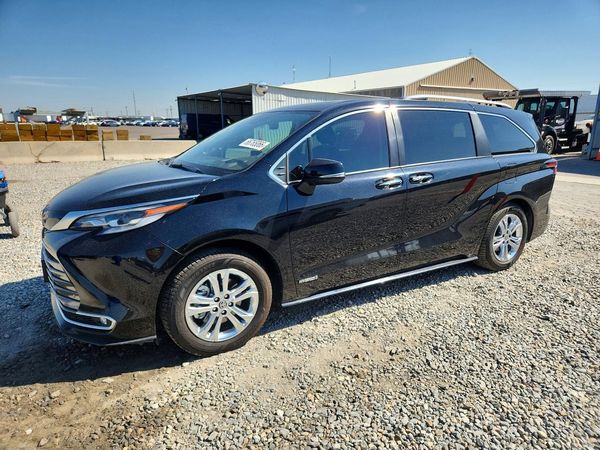 2021 TOYOTA SIENNA