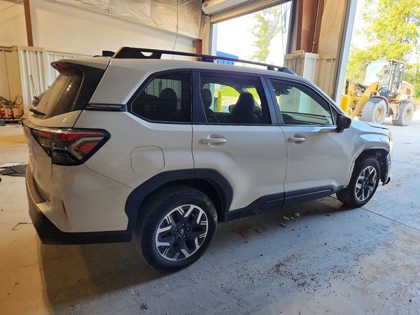 2025 SUBARU FORESTER