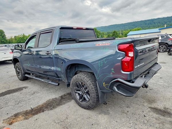 2021 CHEVROLET SILVERADO Trail Boss Custom