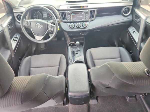 2017 TOYOTA RAV4 LE