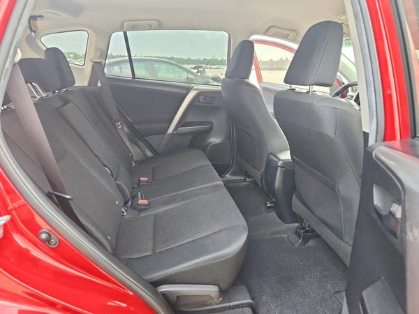 2017 TOYOTA RAV4 LE