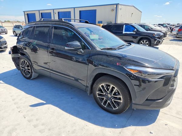 2026 TOYOTA COROLLA CROSS