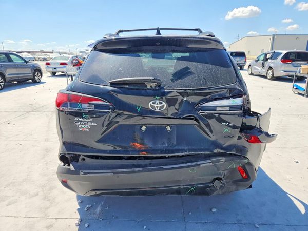 2026 TOYOTA COROLLA CROSS