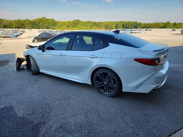 2026 TOYOTA CAMRY
