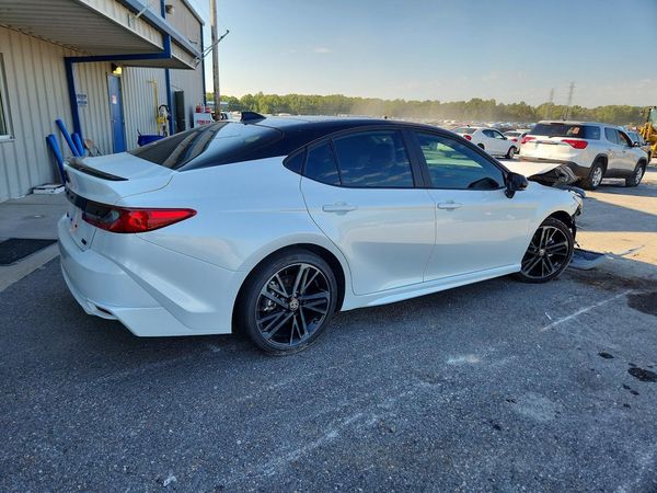 2026 TOYOTA CAMRY