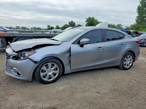 2016 MAZDA 3 Sport/GX — Front 3/4