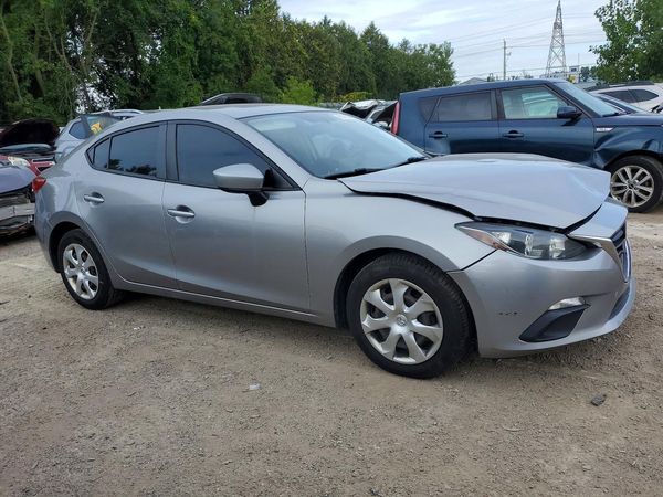 2016 MAZDA 3 Sport/GX — Passenger 3/4