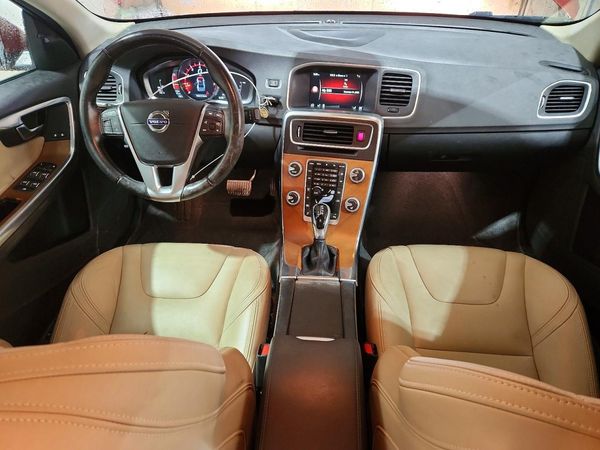2016 VOLVO S60 SV33 Premier