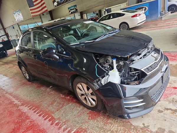 2017 KIA RIO 5-DOOR EX / SX
