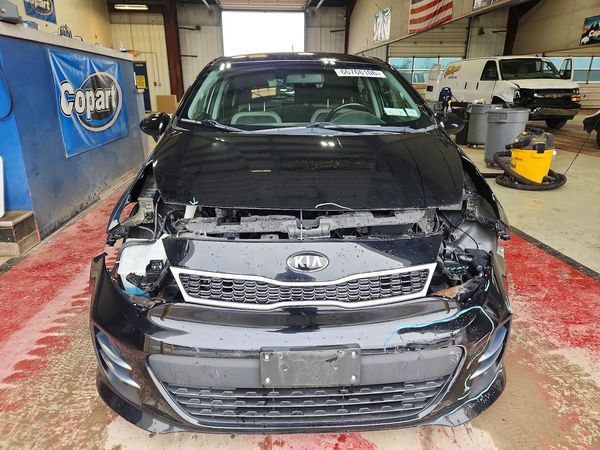 2017 KIA RIO 5-DOOR EX / SX
