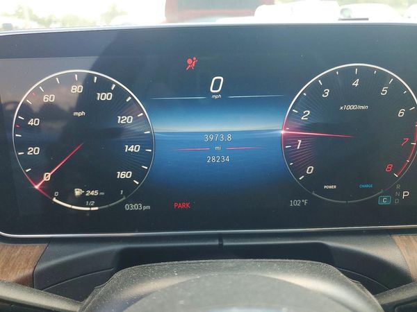 2024 MERCEDES-BENZ C