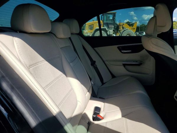 2024 MERCEDES-BENZ C