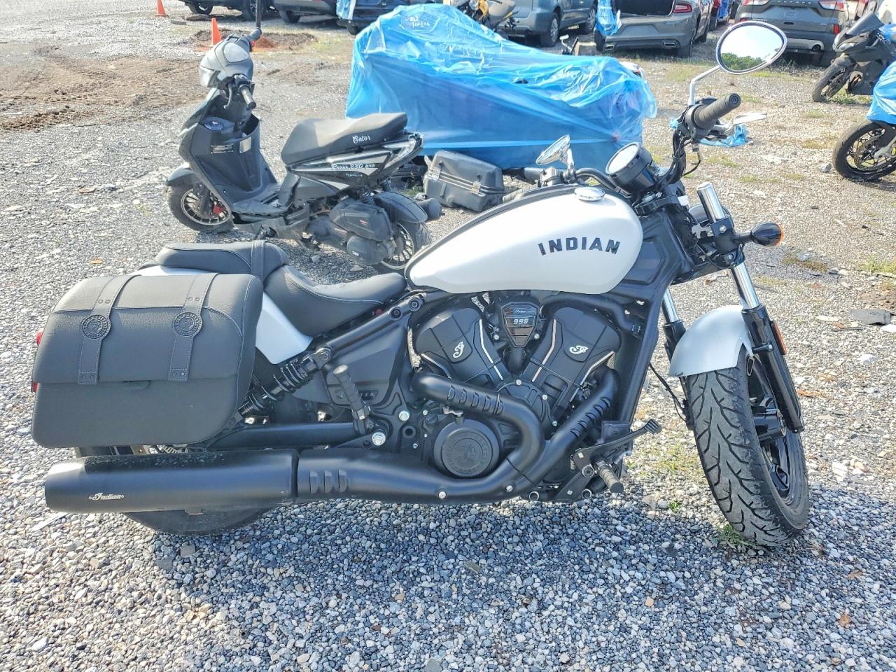 2025 INDIAN MOTORCYCLE CO. MOTORCYCLE