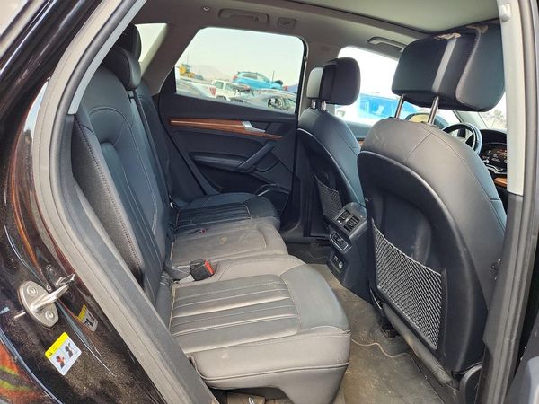 2021 AUDI Q5 quattro Premium Plus