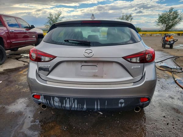 2016 MAZDA 3