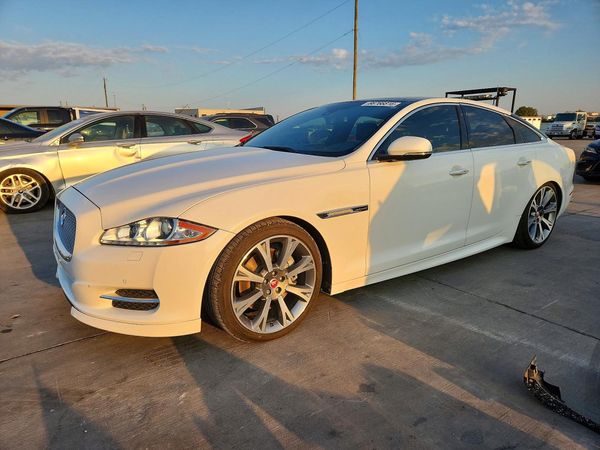 2015 JAGUAR XJ