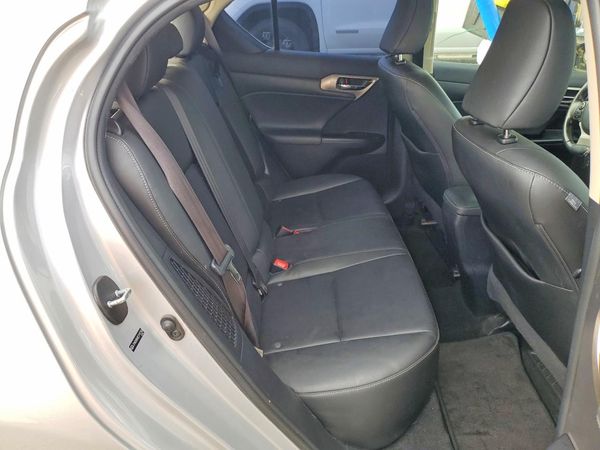 2014 LEXUS CT 200h