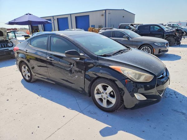 2012 HYUNDAI ELANTRA GLS(Middle grade) — Passenger 3/4