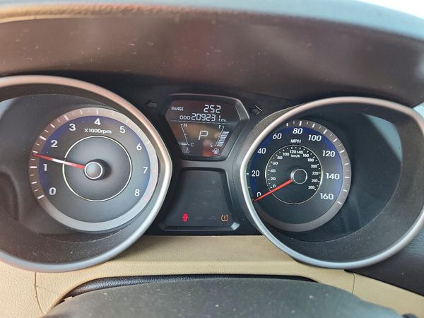 2012 HYUNDAI ELANTRA GLS(Middle grade) — ODOM