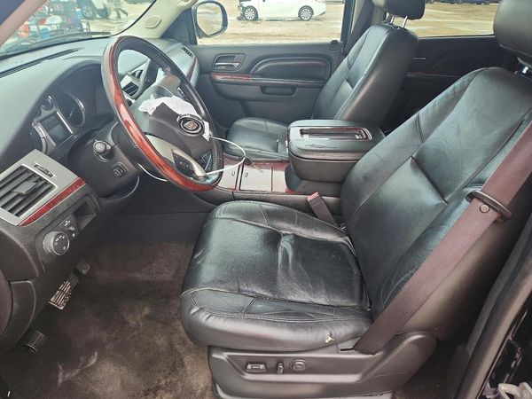 2012 CADILLAC ESCALADE