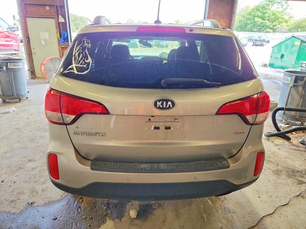 2015 KIA SORENTO GL