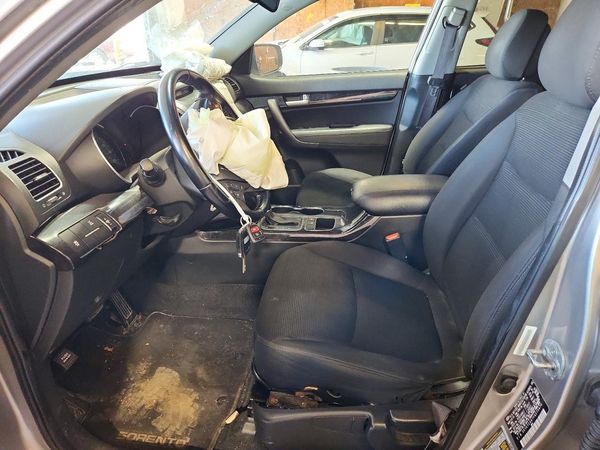 2015 KIA SORENTO GL