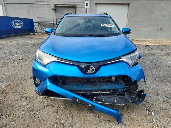 2017 TOYOTA RAV4 XLE