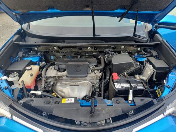 2017 TOYOTA RAV4 XLE