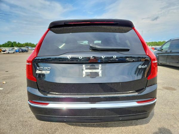 2023 VOLVO XC90