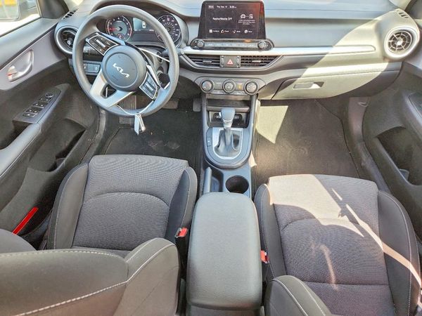 2024 KIA FORTE