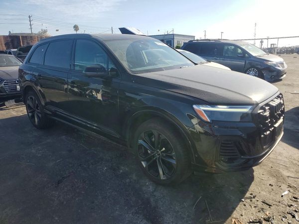 2025 AUDI Q7 quattro Premium Plus