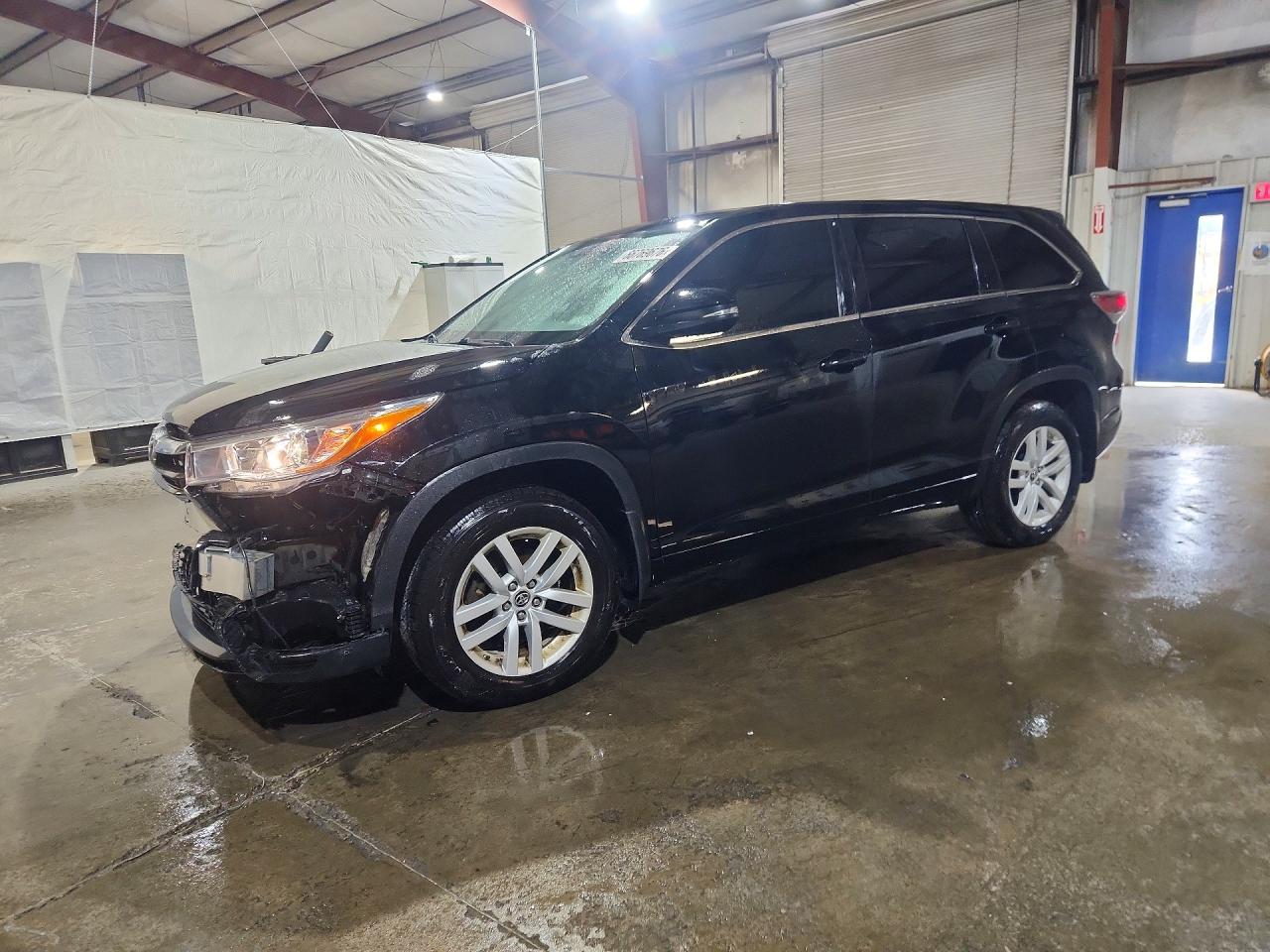 2016 TOYOTA HIGHLANDER
