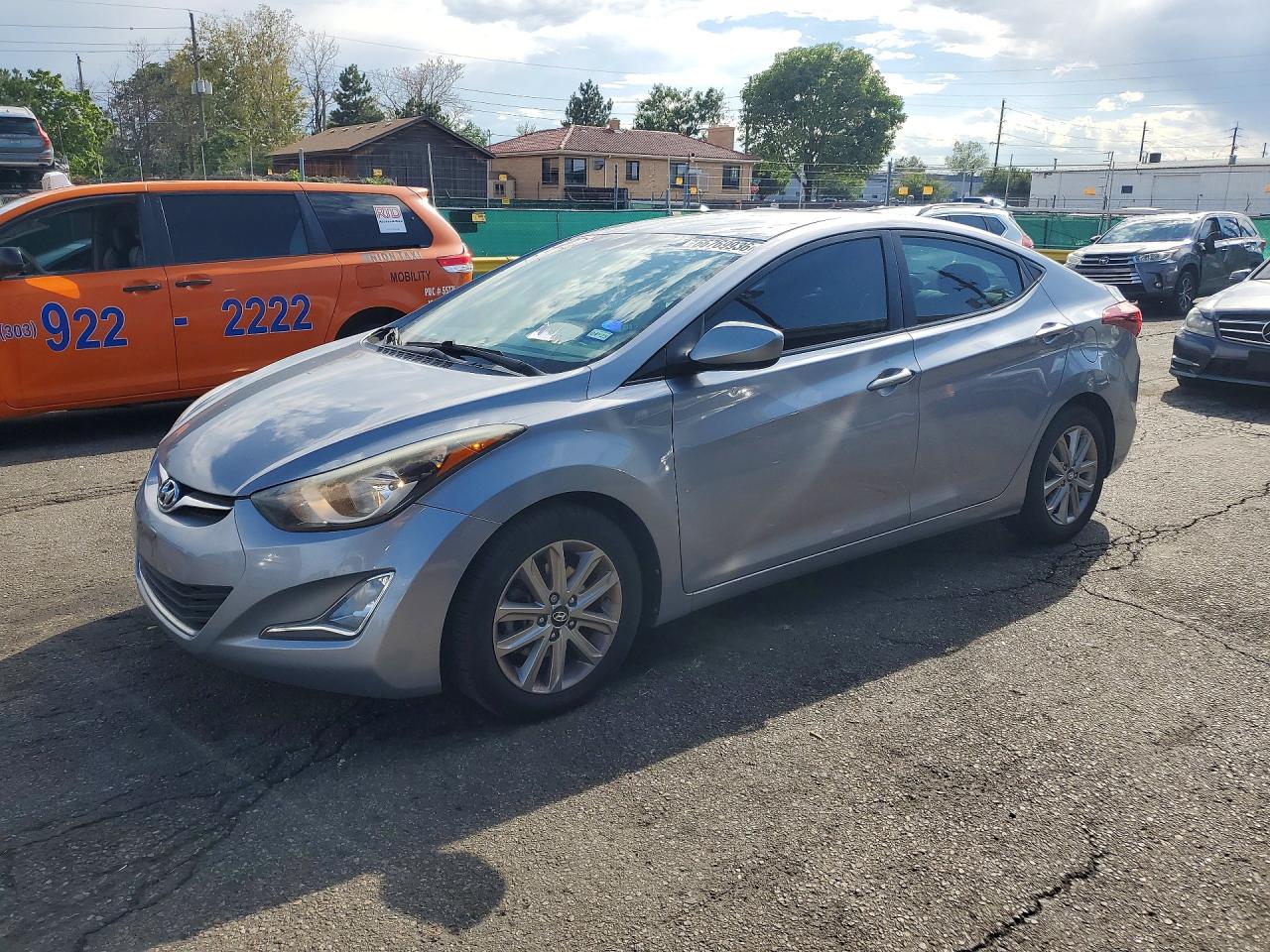 2015 HYUNDAI ELANTRA GLS(Middle)