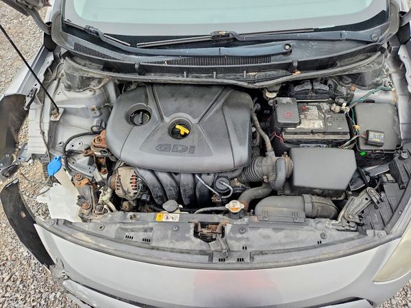 2014 HYUNDAI ELANTRA STD, Style, Tech